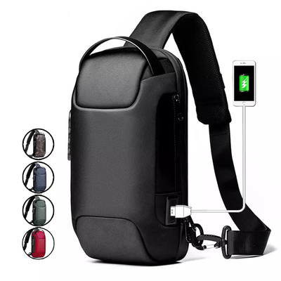 ป้องกันการโจรกรรมกระเป๋าสะพายข้างกระเป๋าสะพายข้างกระเป๋าสะพาย USB Men Chest Bag