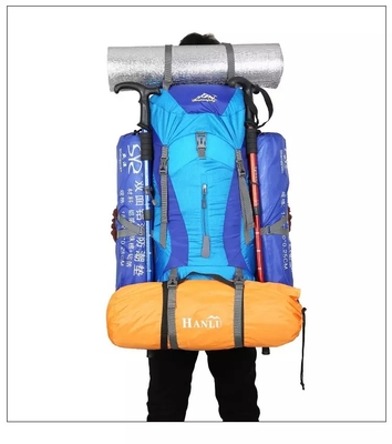 กระเป๋าเป้สะพายหลังเดินป่ากันน้ำ Ransel Mountain กระเป๋าเป้สะพายหลังโพลีเอสเตอร์ 70 ลิตร ISO