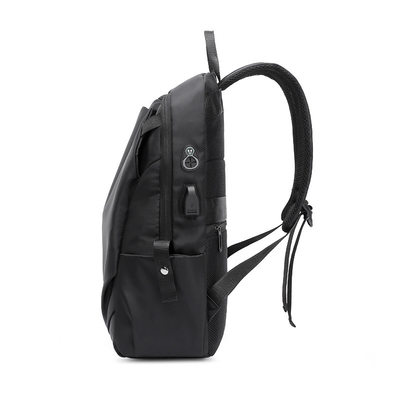 Travel USB Charging Backpack กระเป๋าเป้สะพายหลังอัจฉริยะพร้อมเครื่องชาร์จ School Anti Theft