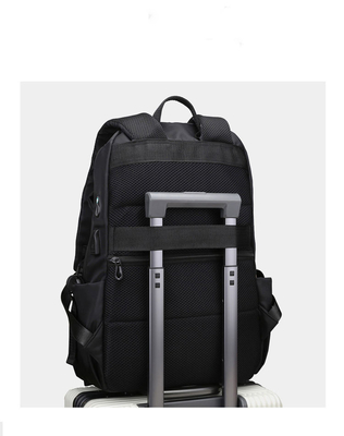 Travel USB Charging Backpack กระเป๋าเป้สะพายหลังอัจฉริยะพร้อมเครื่องชาร์จ School Anti Theft