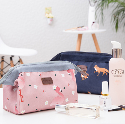 แฟชั่นแขวนกระเป๋าเครื่องสำอางมีซิปกระเป๋าใส่เครื่องสำอาง Lady น่ารัก Portable
