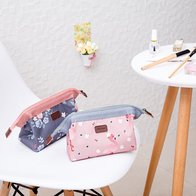 แฟชั่นแขวนกระเป๋าเครื่องสำอางมีซิปกระเป๋าใส่เครื่องสำอาง Lady น่ารัก Portable