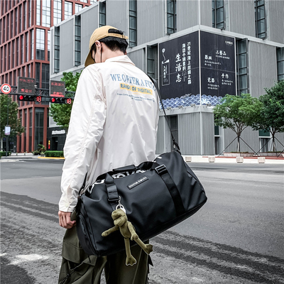 กระเป๋ายิม Duffle น้ำหนักเบา 45L กระเป๋ากีฬายิมพร้อมรองเท้าและช่องเปียก