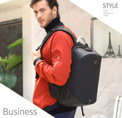 กระเป๋าเป้สะพายหลังแล็ปท็อปสำหรับธุรกิจโพลีเอสเตอร์ 1.54 นิ้ว Antitheft Back Pack สำหรับผู้ชาย Laptop